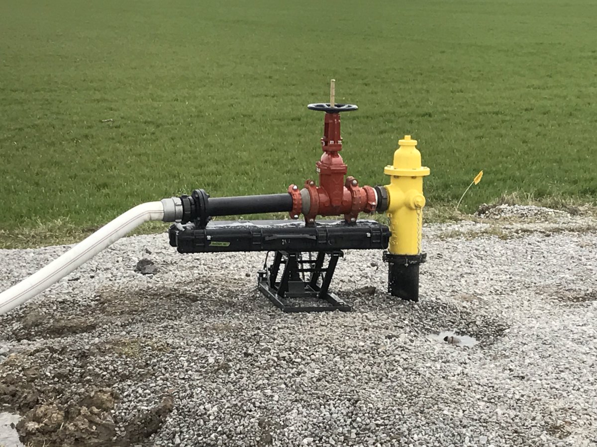 JHEngineersLtd's tweet photo. @MuellerCo The smart hydrant: “Always on duty” #myjacketmessagewouldsay. https://t.co/1ya0Hmsqbj