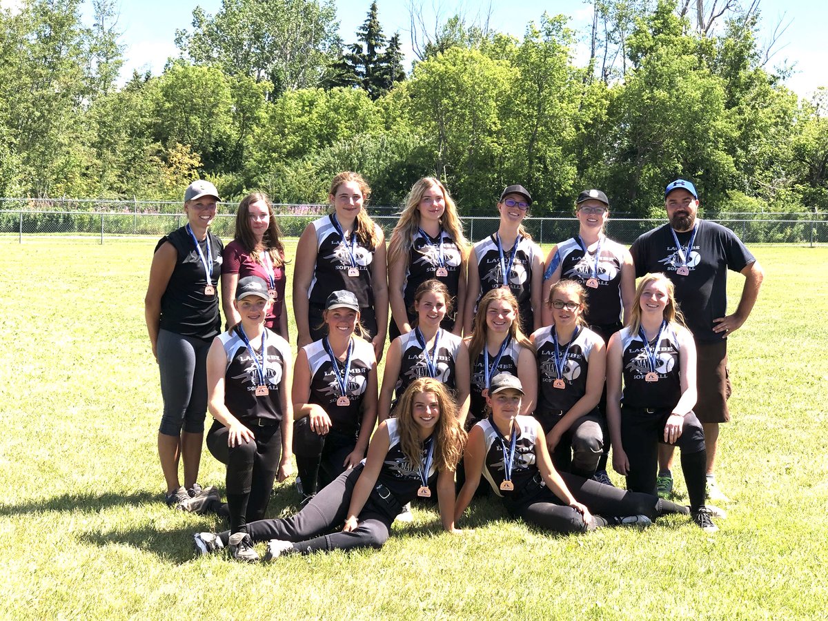 ThaliaHibbs's tweet photo. Provincial Bronze for Lacombe U16 Matrix in Delburne this weekend! #GoMatrix #Lacombe #Softball https://t.co/HycaMTpocP