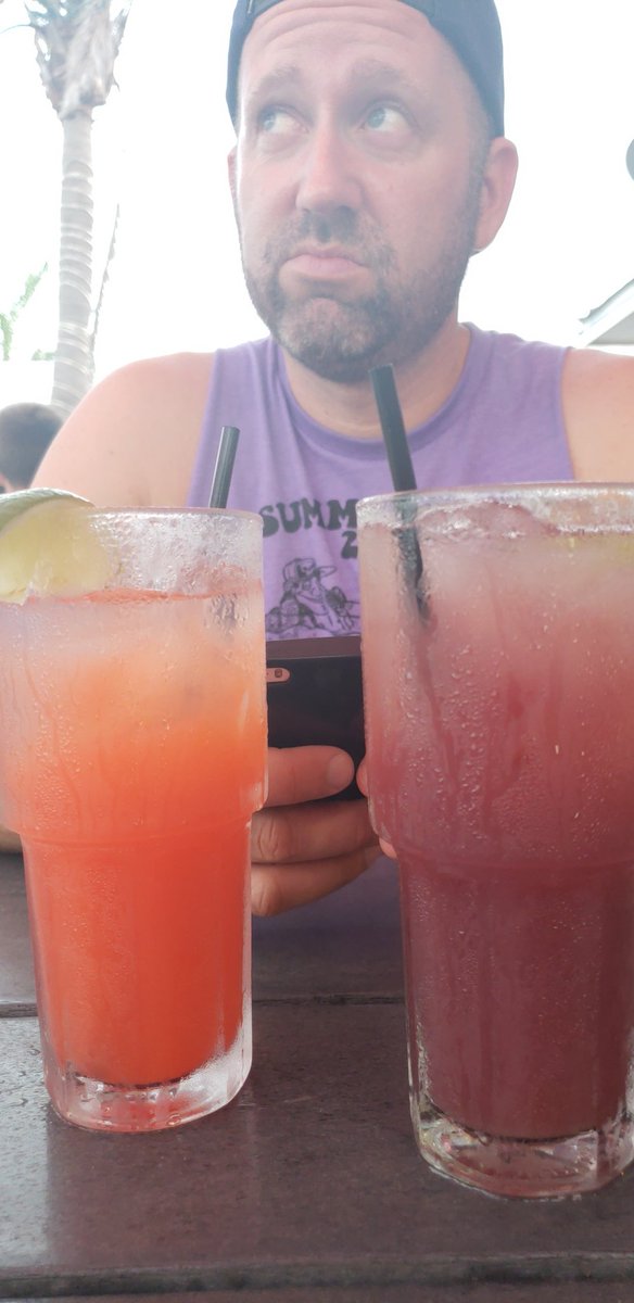 lb_rector's tweet image. #fruitydrinks at Moondog. 
Mmm. #rum