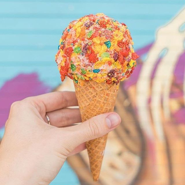 whereverilodge's tweet photo. Did anyone indulge in #nationalicecreamday ?!
.
.
Fruity pebbles in their finest form on this cone from @wynwoodparlor.
.
.
What’s your favorite ice cream place in Miami? Tell us 👇🏻👇🏻 https://t.co/QtrzkCDiGc https://t.co/utqhlDfynB