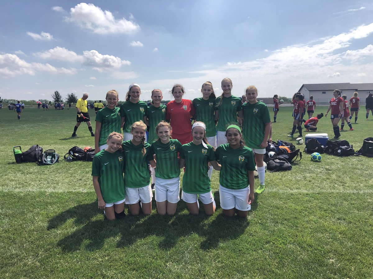 Jsoccer910's tweet photo. Proud of all of these three teams for playing well for the first time together. Overall a great group effort and lot of soccer over the weekend at the Chicago Inter Showcase.  02/01/00G went 2-1-0
03G went 3-0-0
05G went 1-2-0. The journey has began &amp; I love the Challenge. https://t.co/m17Z8MYBiu