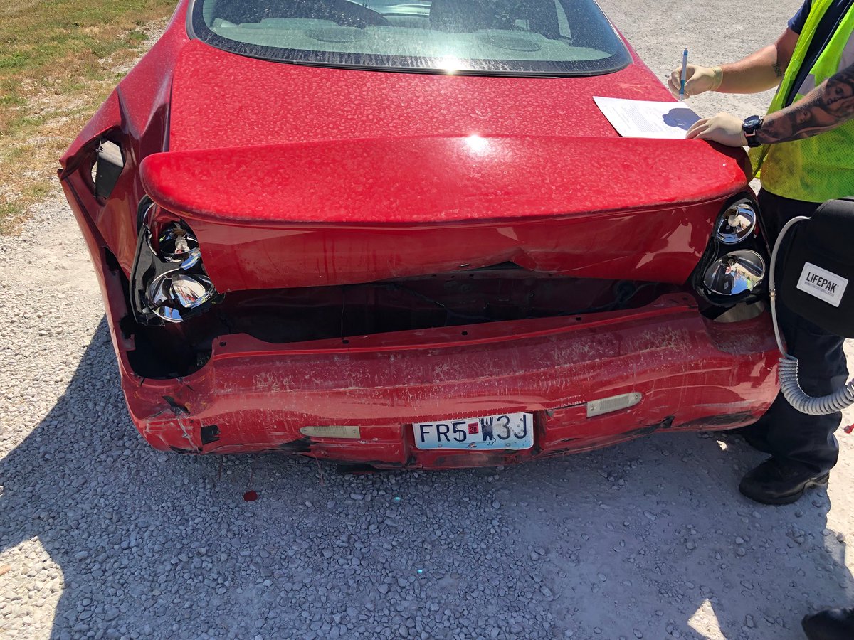 cameron_huett's tweet photo. @the_rudis Hey @Snyder_man45! I was leaving church this morning and had my girlfriend drive my car so that I could be ready to purchase the Caligas right at 11(central time). At the time the @the_rudis website crashed, we were rear ended. (Not our fault) #urgentcarecopay #noshoemoneynow https://t.co/6nYaG6pJTF