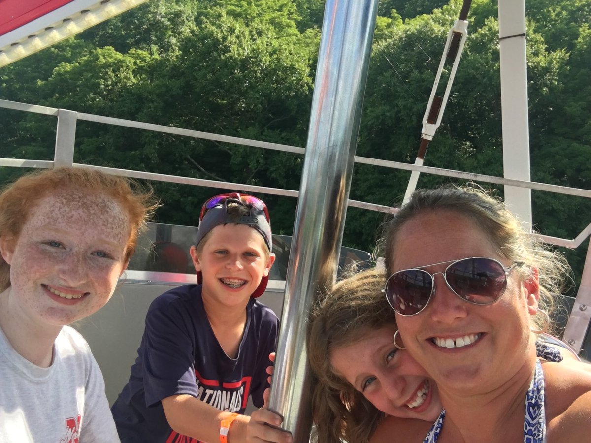 This is as daring as I get, on a Ferris wheel, so putting this in for “roller coaster selfie” at Lake Compounce! #bellinghamps #summerselfiebingo