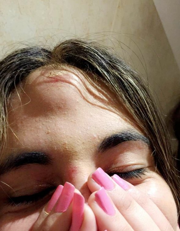 RT EN MENOS DE 10 SEGUNDOS O VOS TAMBIÉN TE CHOCARAS UNA PARED EN EL BOLICHE Y TE SALDRÁ ESE CHICHONAZO