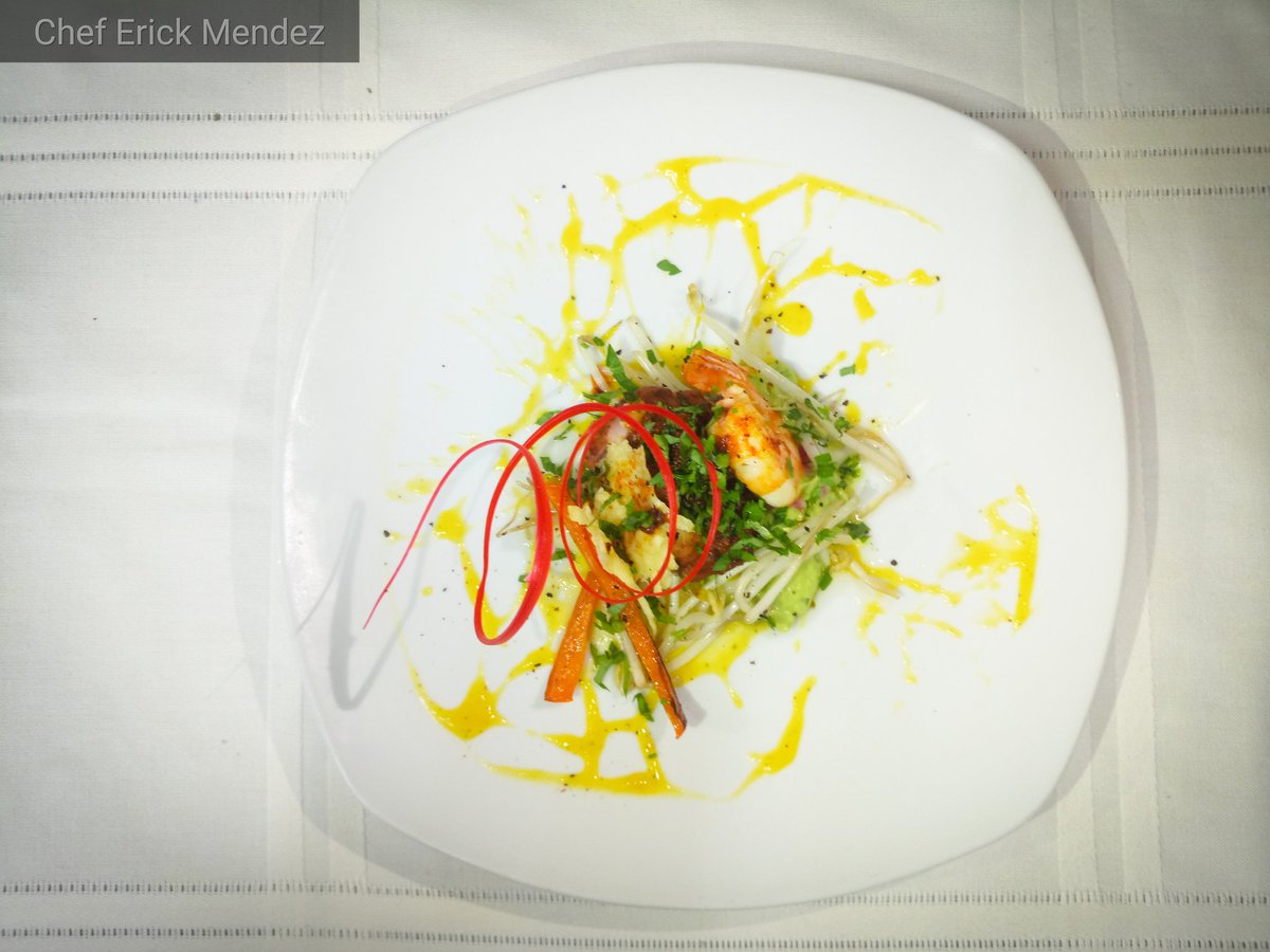 ChefErickMendez's tweet image. Croqueta de camarón con salsa de mango y habanero 🦐 🌶

#chef #iamchef #gastronomia #mexico #today #new #gourmet #FelizSabado