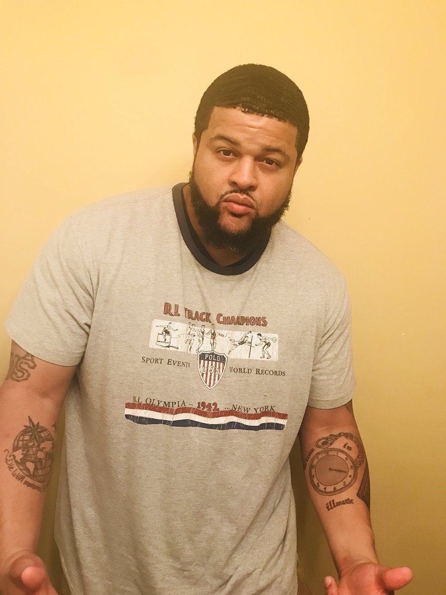 SouthpawShallah's tweet photo. Just another day in the life of NACHO THE #LOHEAD -aka- Polo #pornstar #polomodel #polo #ralphlauren #tats #tattoos #beard #bearded #beardgang #Olympics #vintagepolo #style #fashion #cartel #flyguy https://t.co/aPwakQ5DOz