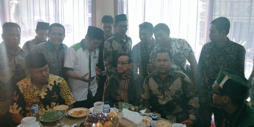 AriwanDeska's tweet photo. Kapan kesini kanda... Kanda akbar sudah.. 😁 https://t.co/OchOsV0c6a
