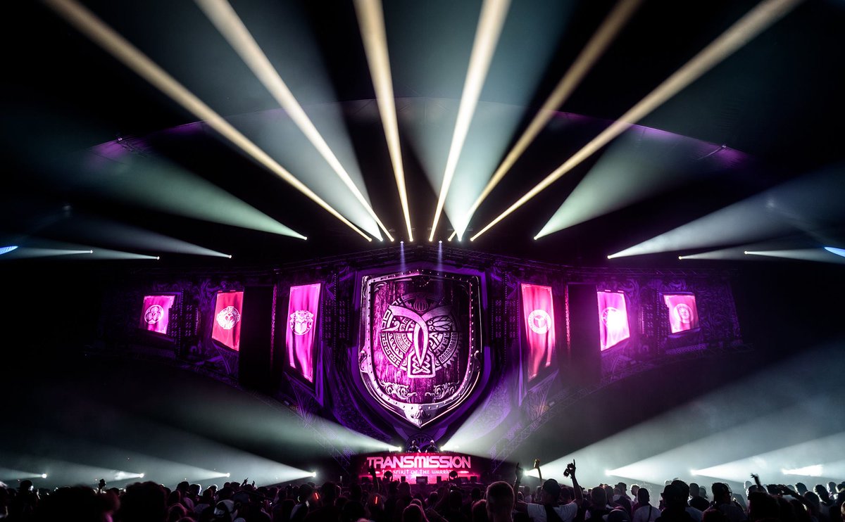 Thank you for the #LOVE at @TransmissionPRG stage at <a href="/AirbeatOne/">AirbeatOne</a> #festival 😍

#trancefamily #trance #Airbeatone #rave #party #Germany #edm