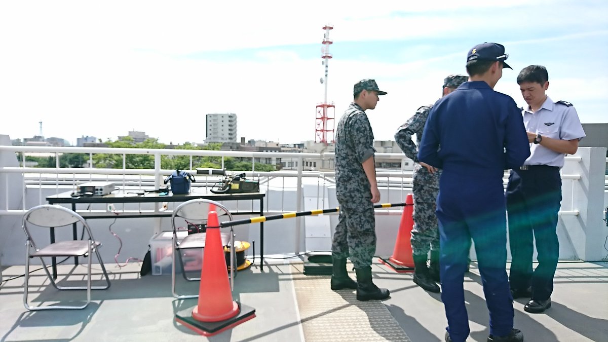 梅シャツ בטוויטר 新潟開港150周年記念 海フェスタにいがた ブルーインパルス展示飛行まであと30分 越後国で越後屋のdannaが飛ぶ フライトリーダー越後danna 3佐 3番機久保tommy 1尉 6番機佐藤rias 1尉 展示飛行デビュー ブルーインパルス T Co