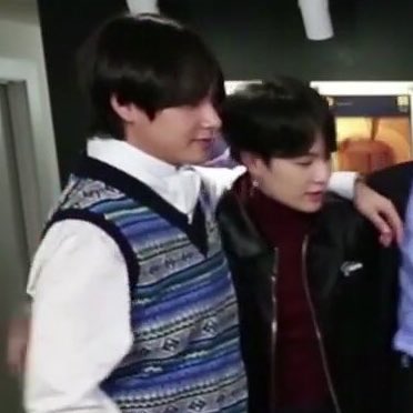 LQ_TAEGI's tweet photo. https://t.co/0yKVjmPsLu