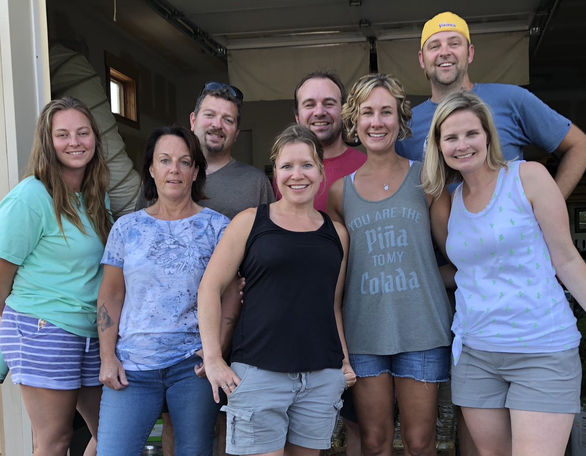 PuckerUpPickles's tweet photo. And our fantastic group of helpers from Day 1! #pickles make for good #friends https://t.co/xqhsGGORen