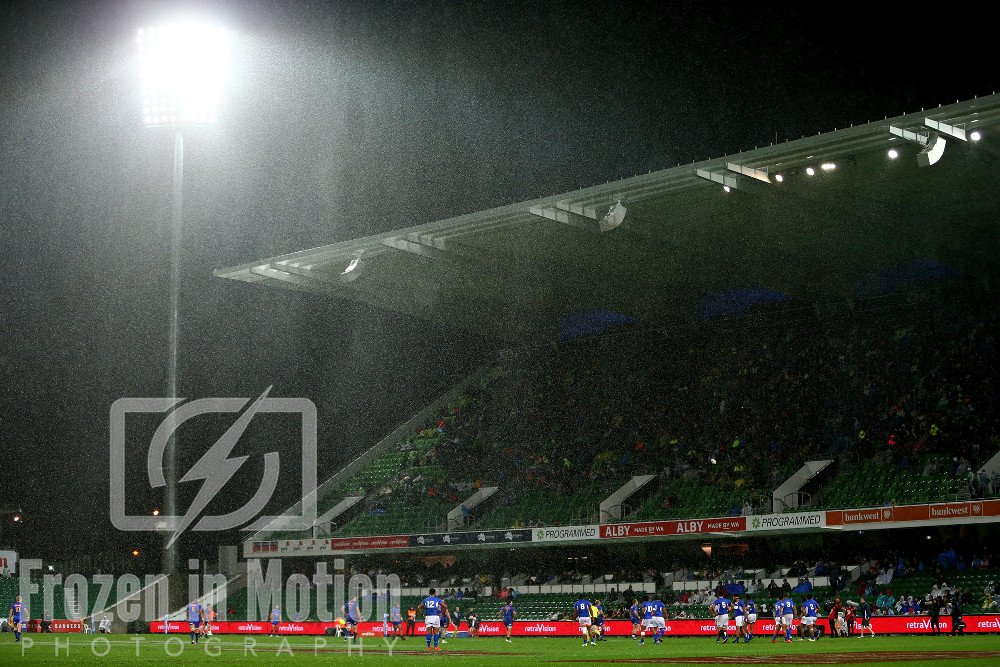 FIM_Photography's tweet photo. A great performance on a very wet night from @westernforce in the @Wsr comp against Apia Samoa. #SeaOfBlue #EmbracetheRevolution #BeTheForce #FORvAPI #WorldSeriesRugby https://t.co/9wgi3F90rJ