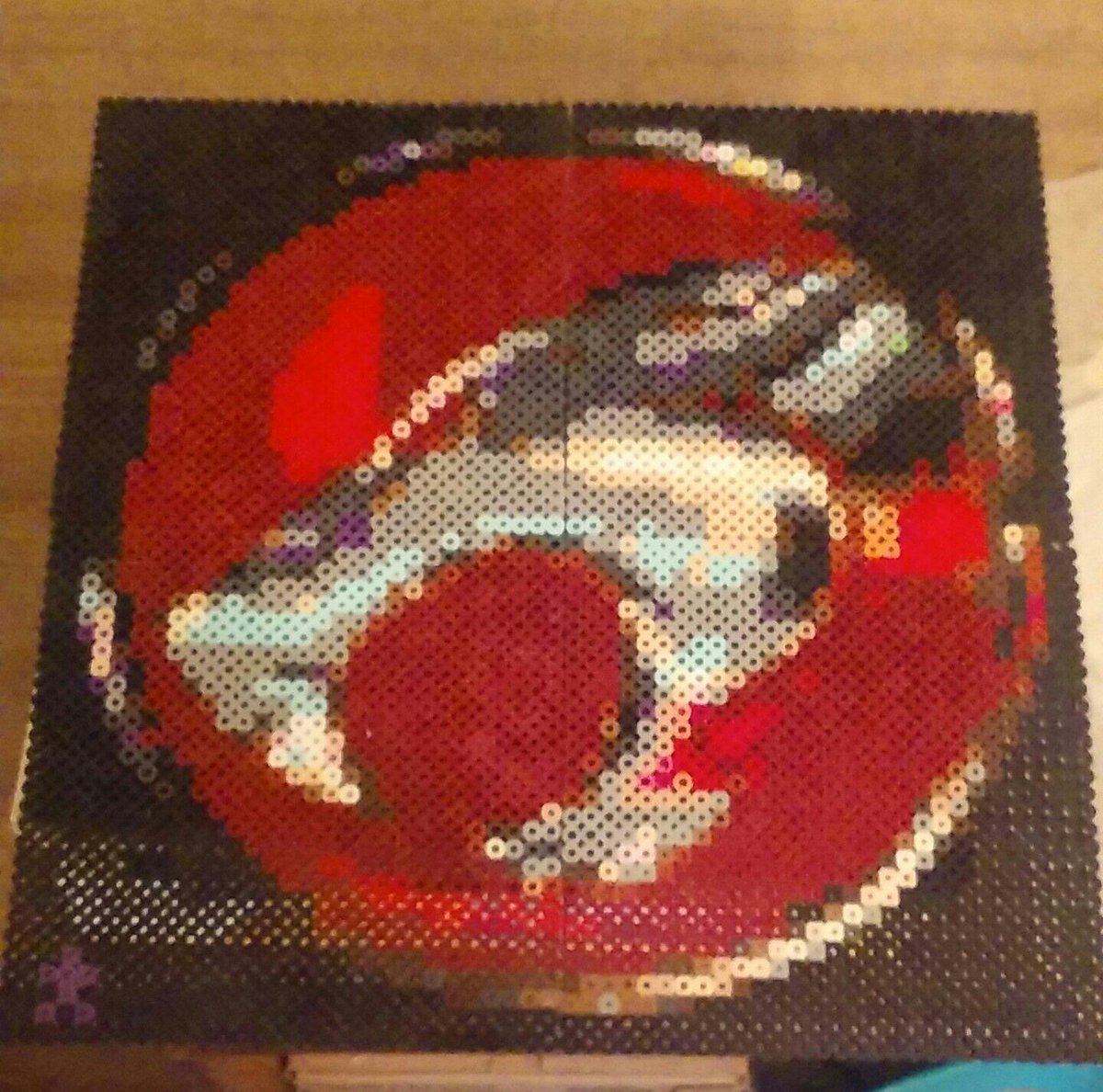 AprilFrench40's tweet image. In case anyone else is interested in a portrait of, just contact me! the prices start between 40 and 50 depending on the size you want.  thats to cover the price of the material. dont worry, im flexible about the price! @xanderberkeley  added you since your my latest cheerleader!