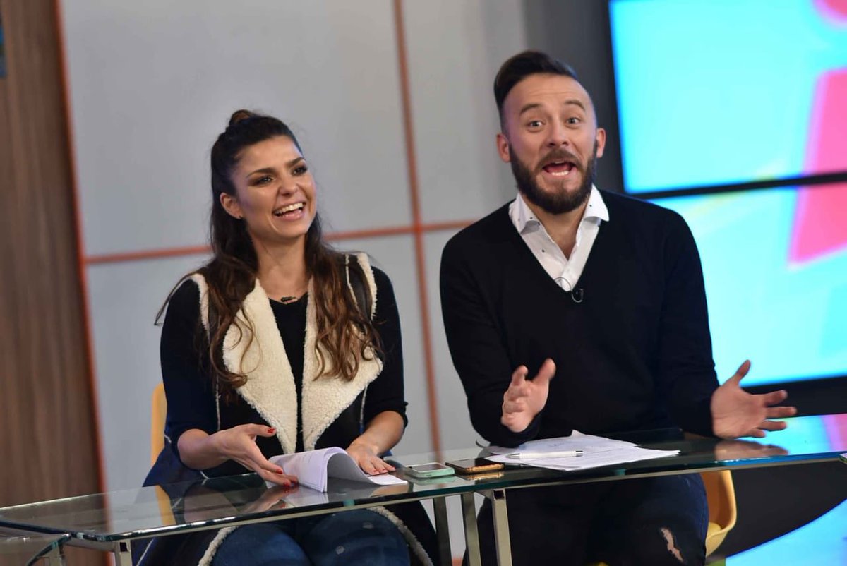 Mas10Recargado's tweet photo. #losmejores @marianasoler10 y @chipimerino te esperan de Lunes a Viernes por la pantalla de @canal10tucuman1 👌🏻 #mas10recargado #chauproblemas #canal10 Ph @Sbfotografias81 https://t.co/bBy8cTAPf9