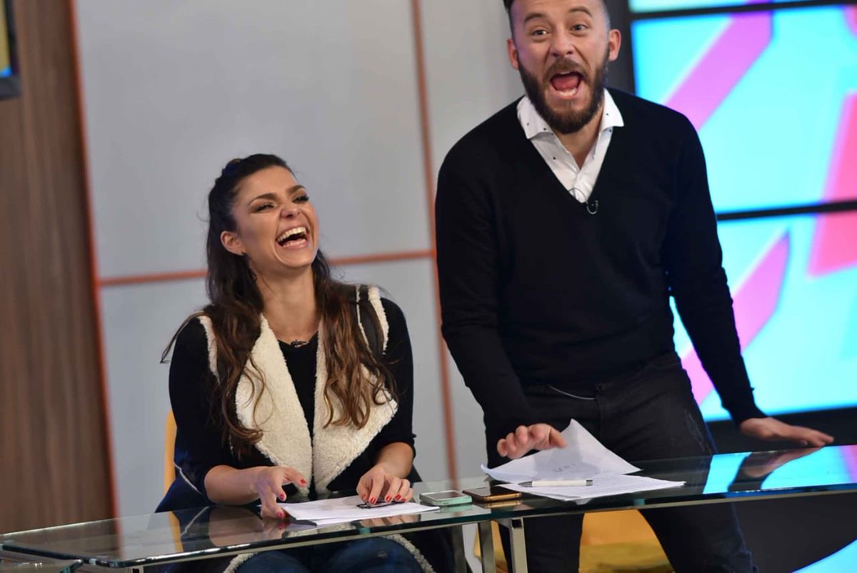 Mas10Recargado's tweet photo. #losmejores @marianasoler10 y @chipimerino te esperan de Lunes a Viernes por la pantalla de @canal10tucuman1 👌🏻 #mas10recargado #chauproblemas #canal10 Ph @Sbfotografias81 https://t.co/bBy8cTAPf9