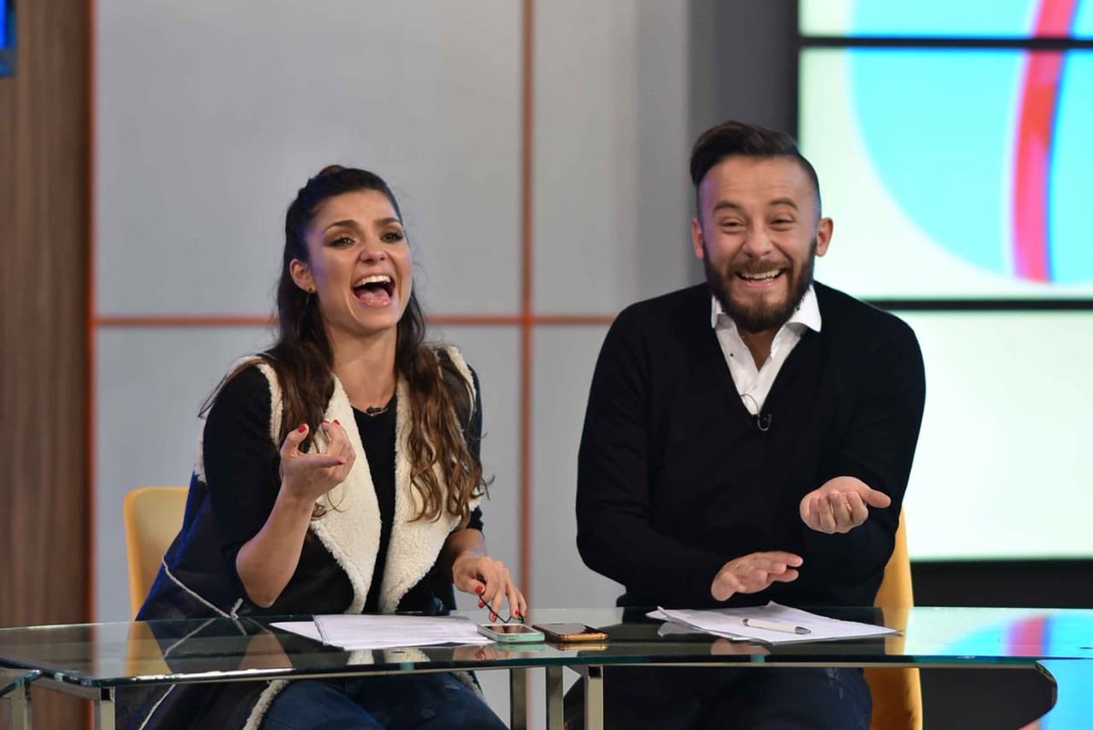 Mas10Recargado's tweet photo. #losmejores @marianasoler10 y @chipimerino te esperan de Lunes a Viernes por la pantalla de @canal10tucuman1 👌🏻 #mas10recargado #chauproblemas #canal10 Ph @Sbfotografias81 https://t.co/bBy8cTAPf9