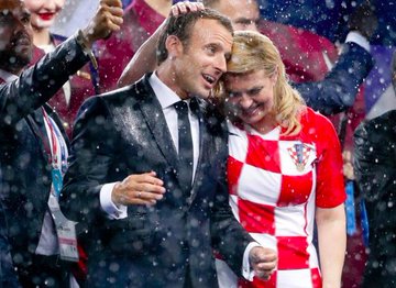 View image on Twitter