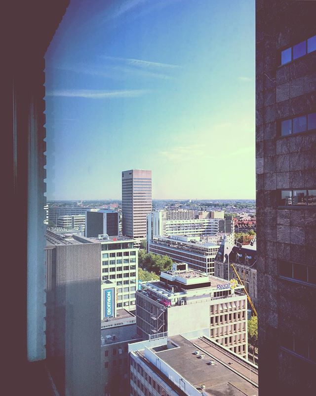 jiriandera's tweet photo. I believe I can fly.. I believe I can touch the sky 👏🏻 #cool #hotel #room #view #rotterdam https://t.co/WgqSjvFvJF