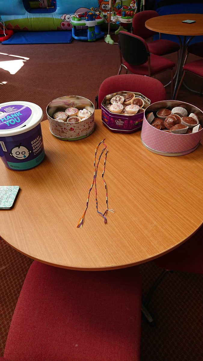 PSeafront's tweet image. Today we are having a GOSH day at Jolly Jumpers in Bridlington, selling sweet cones, buns and cute little dolls 💜 #GOSH #purplepeople @lcj96 @michaelhunter62 @SDEBDD @AndyFr4ncis @rubyyoung90 @JoanneK53012069