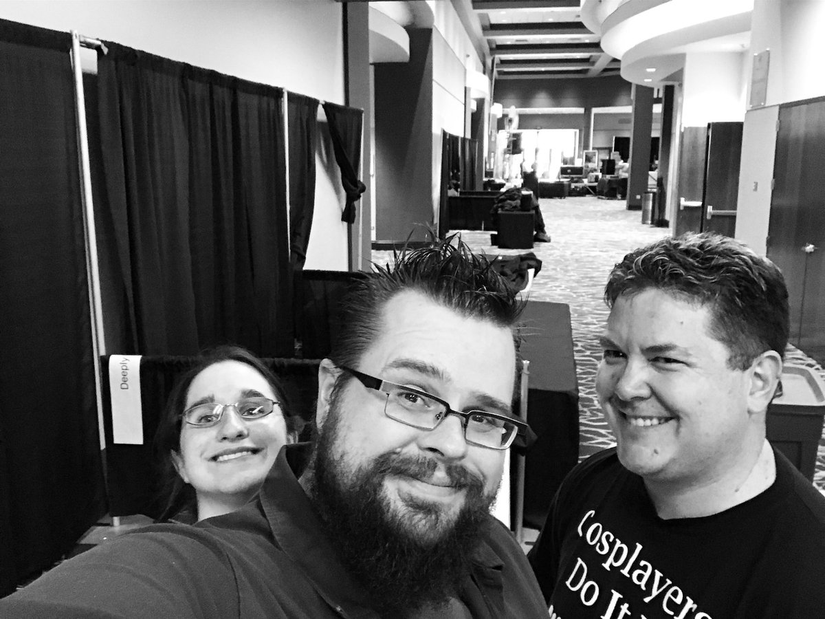 DeeplyDapper's tweet photo. Parting shot at @WizardWorld Boise! Big thanks to everyone that came by the table and said hi- Linz and I are back at @DeeplyDapper headquarters and have the next two weeks off, then we head to St George for  @STGCONUT . #thesoapguy #wizardworldboise https://t.co/fiijvYrqou