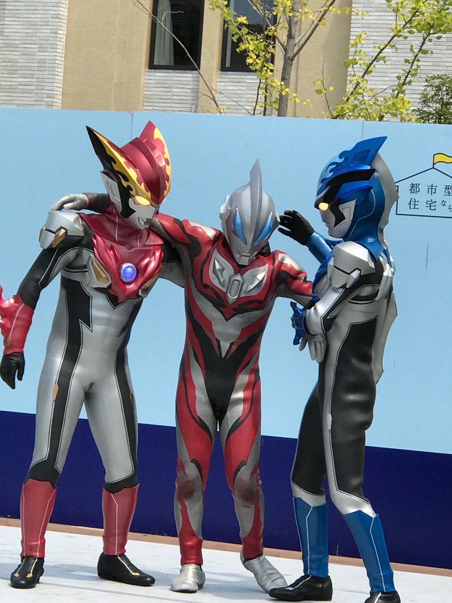 Kappa V Twitter 二人で助けるロッソとブル ウルトラマンルーブ ウルトラマンジード