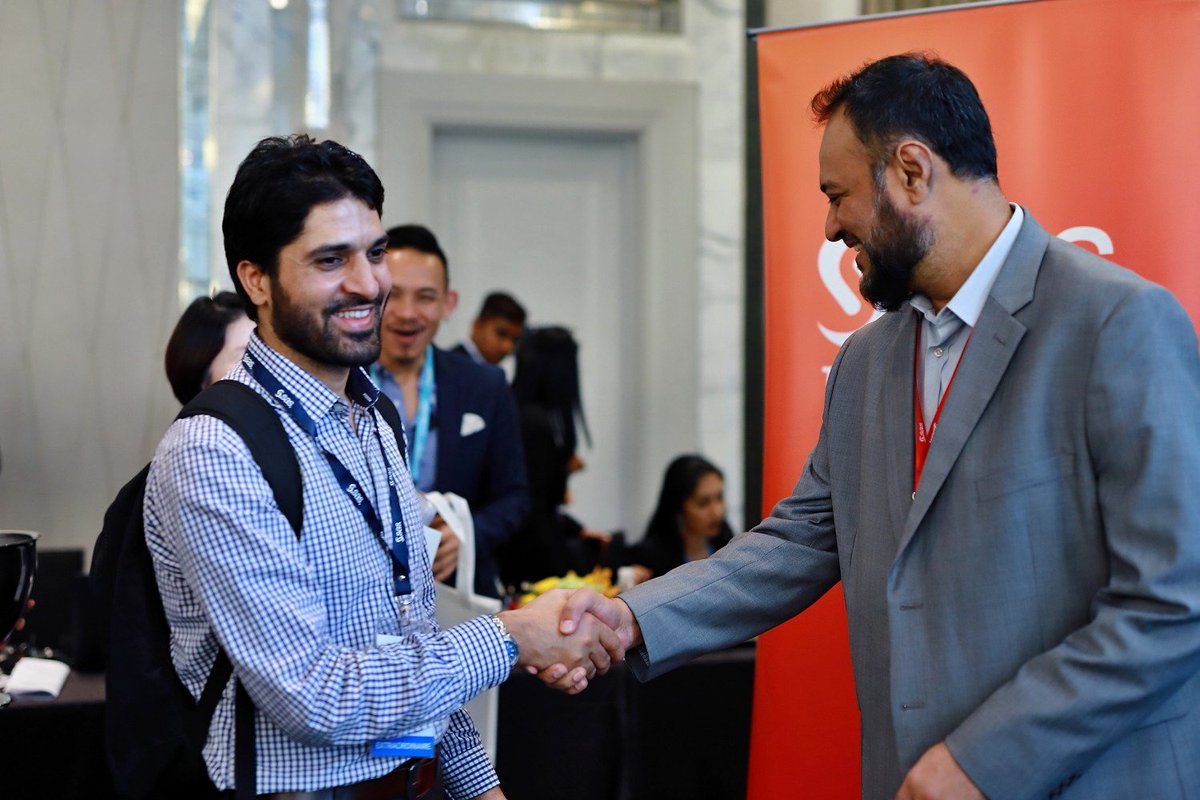 SASAsiaPacific's tweet image. Businesses need to be aware of how their productivity and efficiency can be enhanced by embracing #AI. @AwaniReview spoke with Sheikh Manzoor @SASsoftware #Malaysia at #SASAIX to uncover why #Asia has yet to fully grasp the potential of #AI. Read more: awanireview.com/articles/2018/…