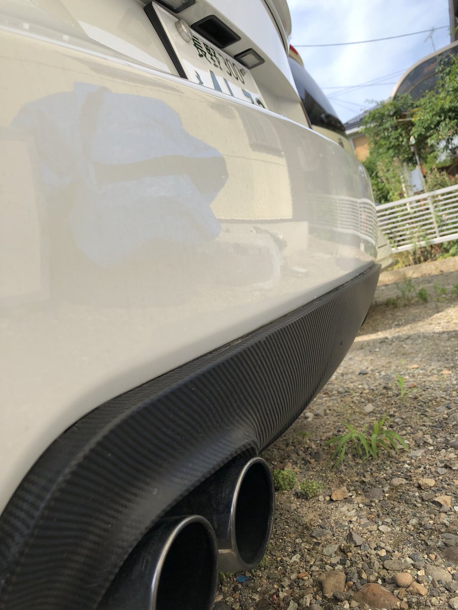 連日の猛暑で車のバンパーの凹みが勝手に直る Togetter 連日の猛暑で車のバンパーの凹みが勝手に直る Togetter