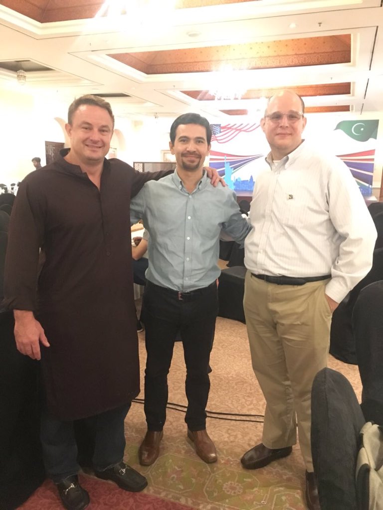 Sherzaman88's tweet photo. The moment you receive something you deserve from Matthew Singer (Country Cultural Affairs Attache ) for US Embassy in Pakistan 🇺🇸🇵🇰#MeetPakistan #PUAN10Years #PUANConference https://t.co/BKusM4NUs1