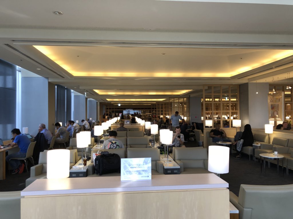 chadnico's tweet photo. Thanks @United for the awesome food and service at your #Narita #Tokyo #UnitedClub!! #peaceful and #spacious, #ready for the #15hour flight back to #Chicago!! https://t.co/5iEM0oHPpr