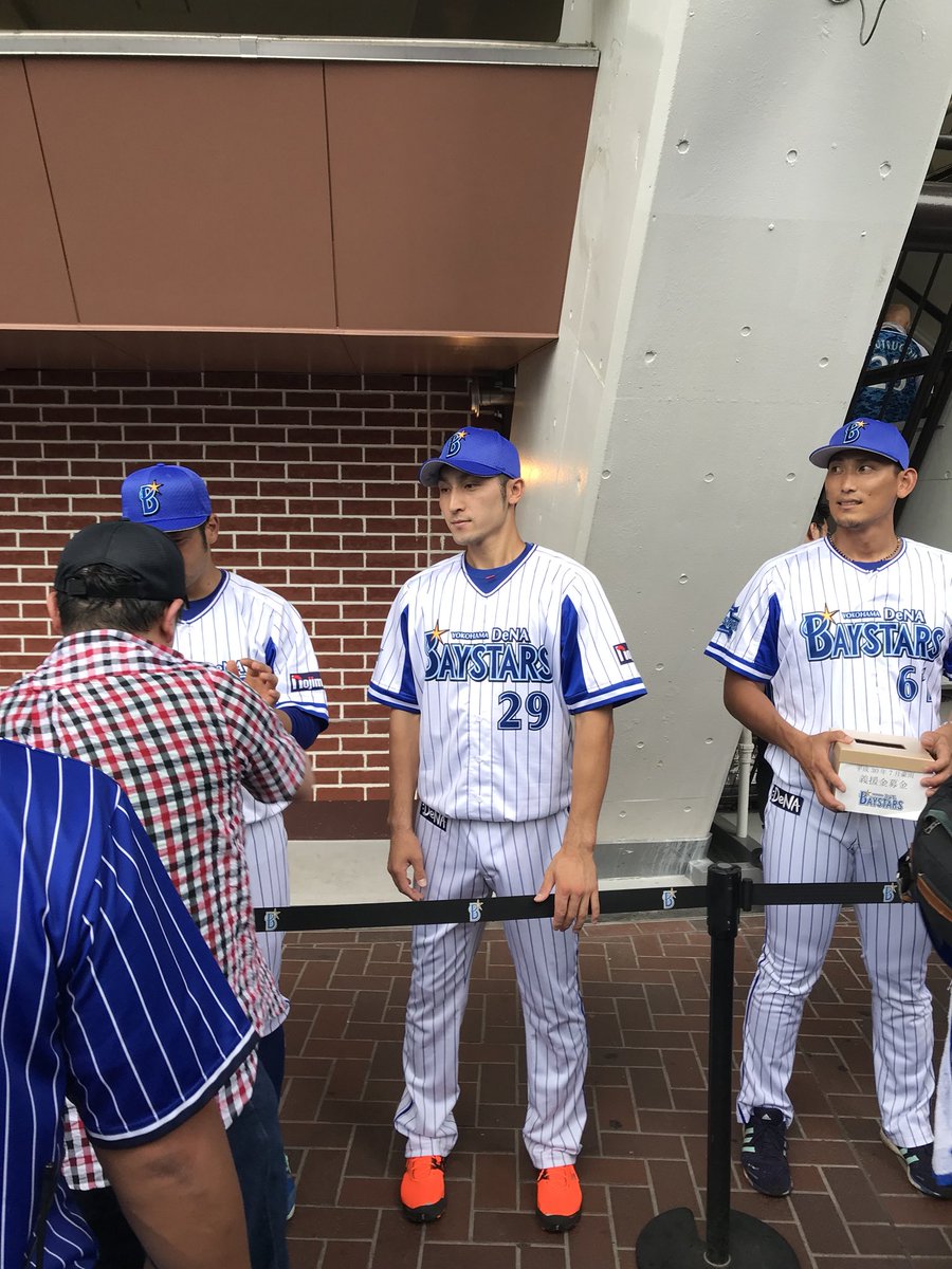 Shinking در توییتر 伊藤光さん早速 やばいかっこいい Baystars 伊藤光