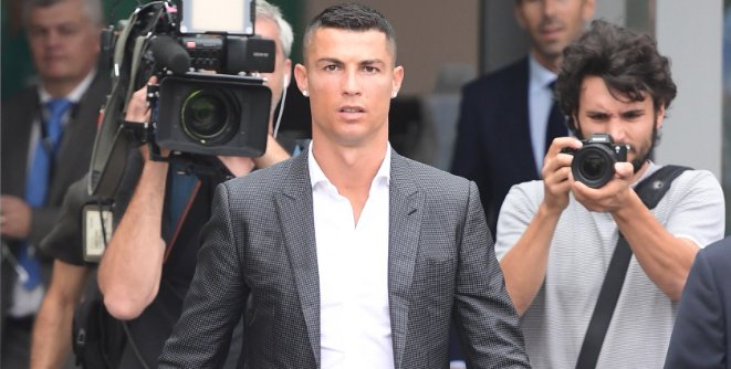 #CristianoRonaldo arrives Turin for #Juventus medical, ahead of sensational €100m transfer. Having agreed to move to the Serie A champions after nine years at Real Madrid, the Portuguese will receive €30 million a season.
