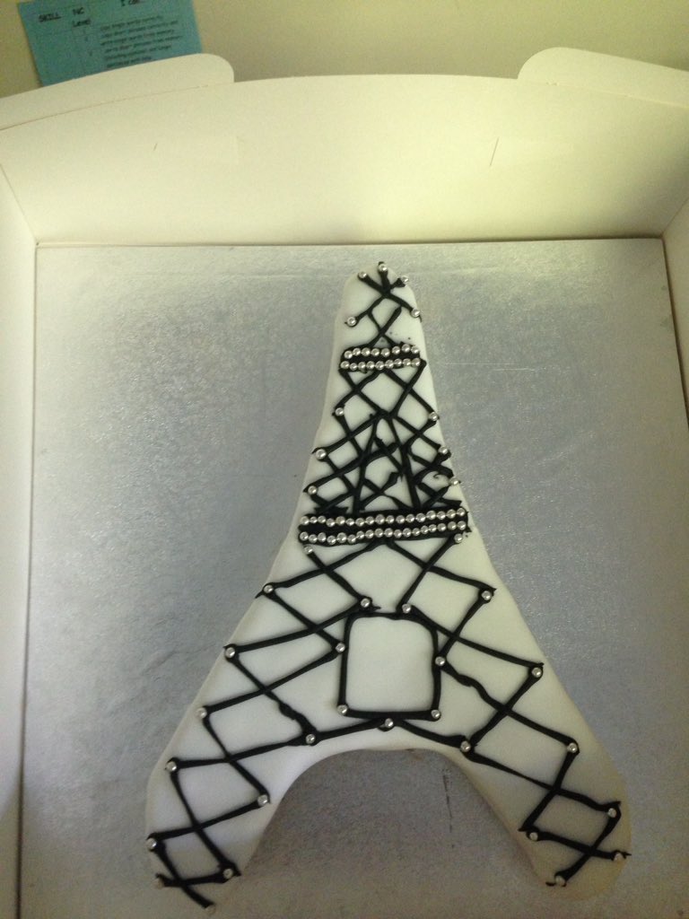 LonghillTeamMFL's tweet photo. Amazing early entry for the Great MFL Bake off by Alfie Pycroft in Year 7! Iced chocolate cake Eiffel Tower. Bravo, Alfie. Fantastique! @stallardLHS @LonghillSchool https://t.co/EX7mFSxly9