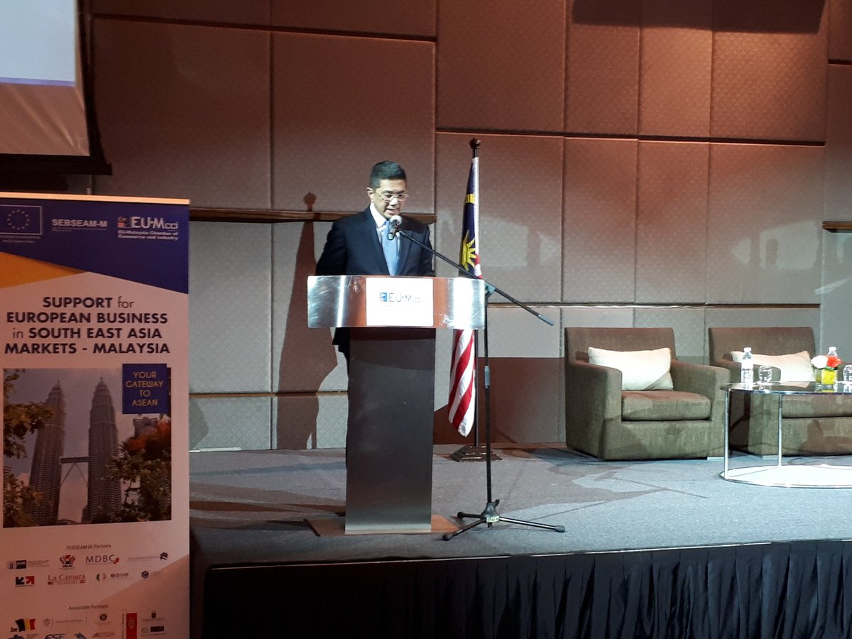 Our EU-Malaysia Trade & Investment Forum 2018 has begun! With us today is YB Dato' Seri @AzminAli as our Guest of Honour.

#EUMCCI #TradeInvestment #ASEAN #EU #EconomicRelations