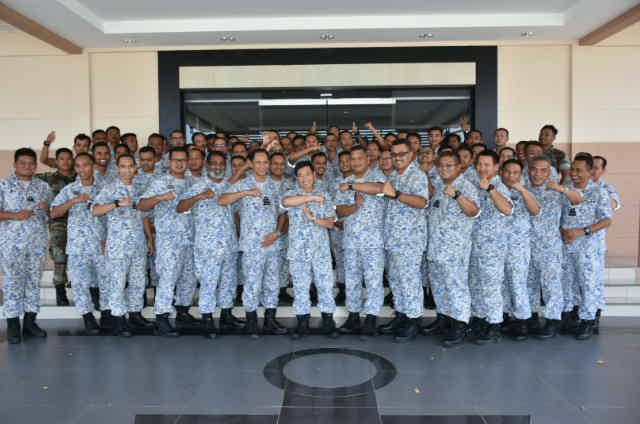 MPA_Timur's tweet photo. " #OSTEX EAST 1/18 In Action"
Paving a way of operational enhancements and interoperability in @MPA_Timur. Opening remarks by Eastern Naval Logistic Commander #Readiness #NavyPeople #NavyNews
@tldm_rasmi
@mykamarul
@ARBA_My https://t.co/3gKRMAaXFS