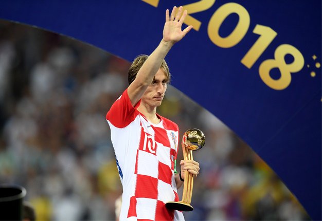 palmsoccerlive's tweet photo. Fifa World Cup's Golden Ball award winner -32 year old Croatia's captain, Luku Modric. https://t.co/odq28v4Cvn