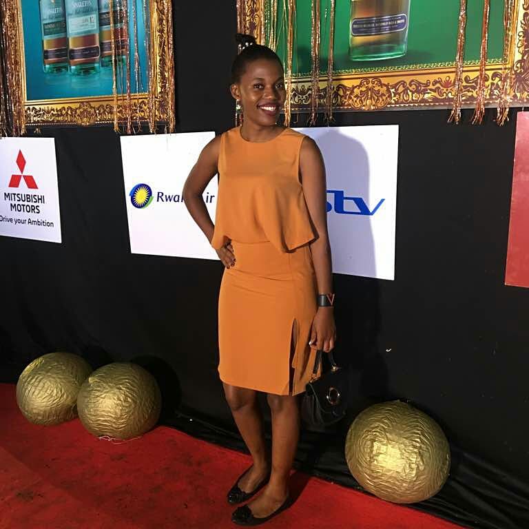 millie_nazziwa's tweet photo. #afterparty #thesingleton #entebbeUG #withmysquad https://t.co/5hH8B85Mhp