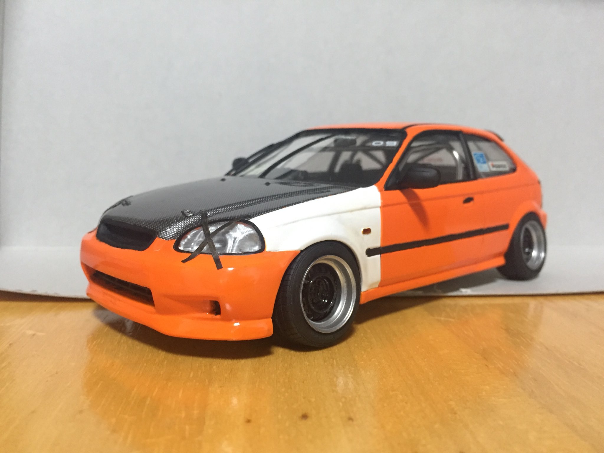 ソロ君と呼ばれてます Twitter પર フジミ シビックタイプr Ek9改 完成 環状族に憧れた走り屋の峠仕様 エンジンフルバランス取り レースのレギュレーションに マフラー以外 適合させて 普段使いしてる 等 書ききれないほど脳内設定 満載 4枚目の画像の