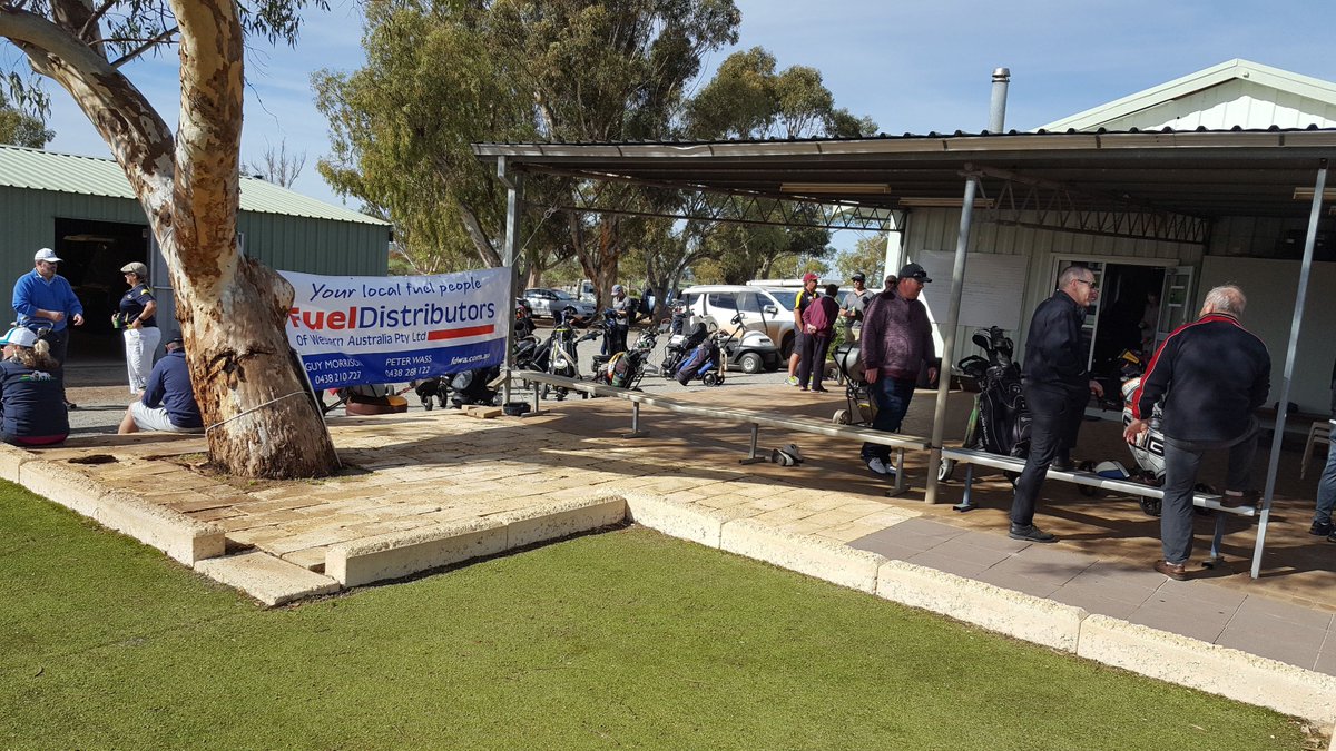 fueldistributor's tweet photo. Three Springs Police hosted their annual charity golf day last month at the Three Springs Golf Club, raising funds for the North Midlands Sub Branch of St John Ambulance. FDWA is proud to have been able to support such a great event.
@ThreeSpringsPol @stjohn_wa #charity #golfday https://t.co/dW1Myps3sY