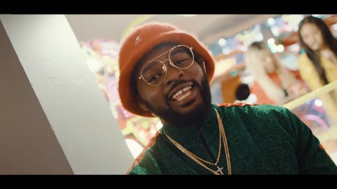 937RhythmFm's tweet photo. ๐จNEW VIDEO ALERT๐จ
Falz Feat. Sir Dauda โ Boogie
https://t.co/uohYBJ1RCT
#RhythmEntertainmentNews #Falz #Boogie #SirDauda https://t.co/pbIysiJb5F