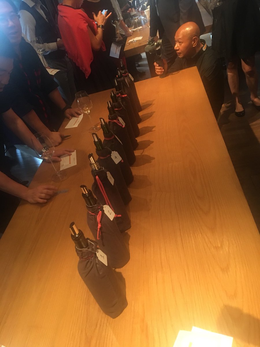 JennieMack's tweet photo. #sommlikeitbordeaux from 48 shortlisted to 12 !!! https://t.co/9pF0ToLoln