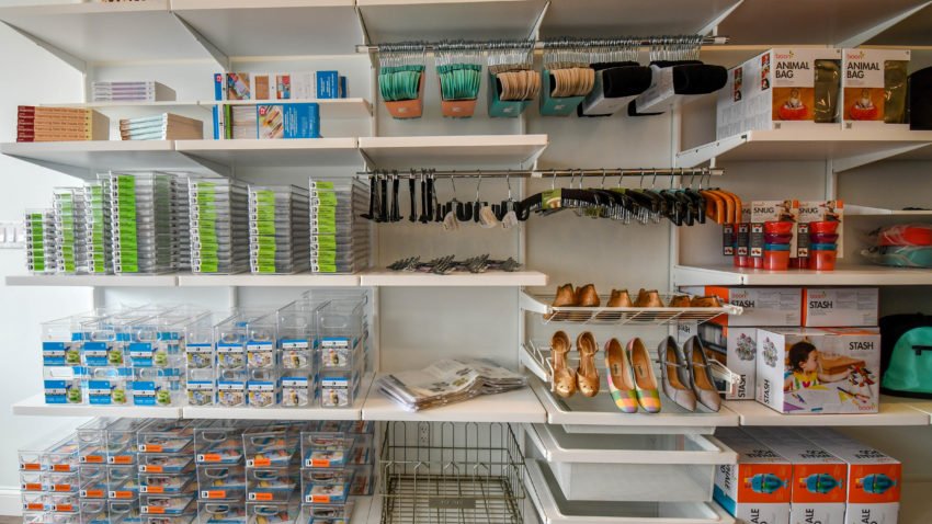 A professional organiser explains how to declutter and organise your home

bit.ly/2KJNqoG #declutter #lifehacks