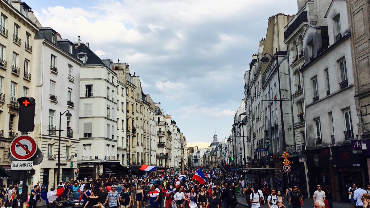 Tiresia_Polimi's tweet photo. Tiresia is in #Paris. We are attending ‘#SocialEntrepreneurship and #Philanthropy’ Doctoral Seminar organized by @essec. Guest speakers Felipe Santos and Alnoor Ebrahim.Our Alice Borrello will have the opportunity to discuss about her PhD research with academic experts.#SEPHI2018 https://t.co/OIyJHCdZEK