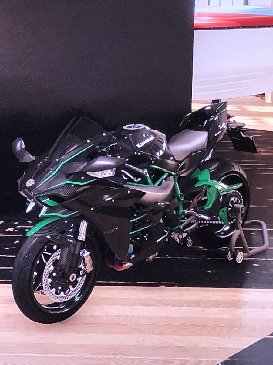 O Xrhsths てゅーね 次回未定 Sto Twitter 2bro さんの動画を見てて思わず買ってしまった ザ クルー2 ただバイクで走ってるだけで楽しいです 家にいながら アメリカ旅行してます