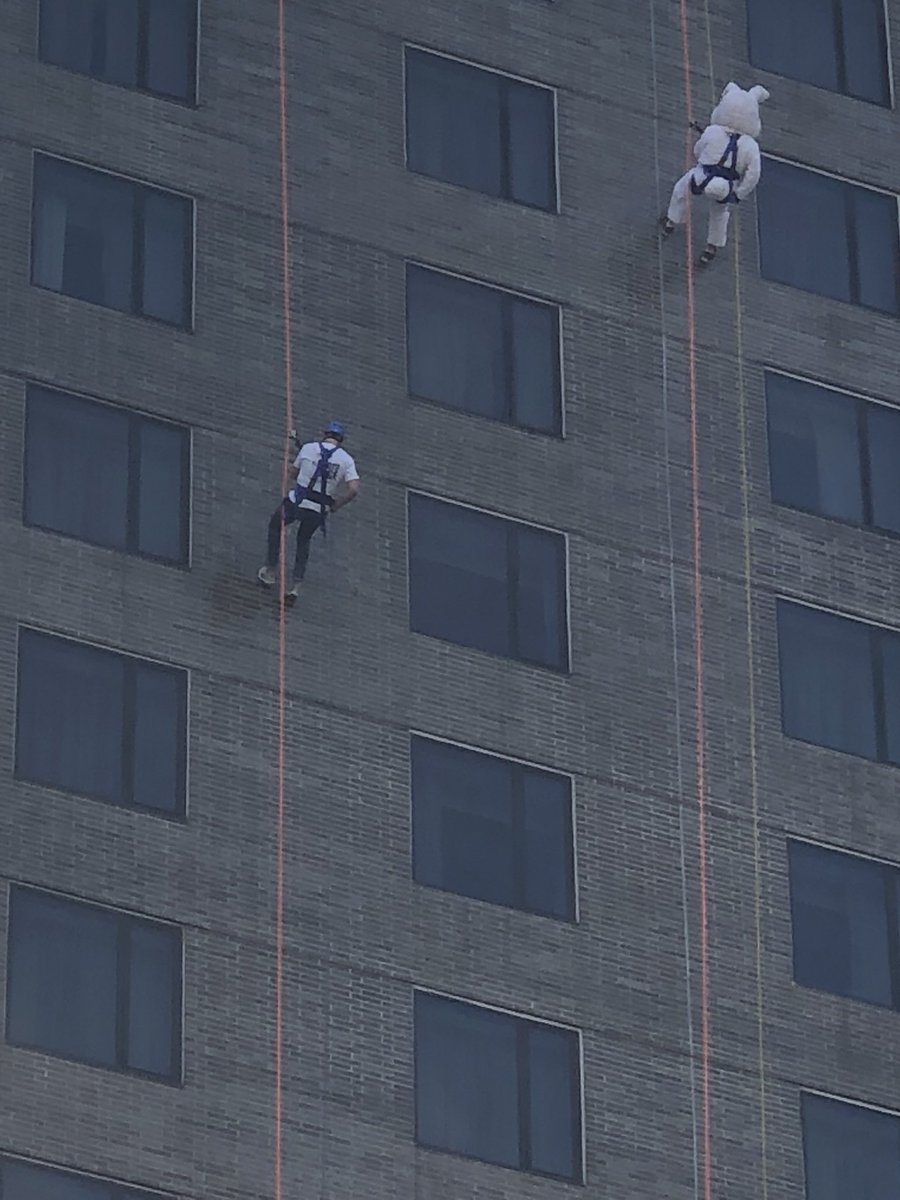 chrismckinnontv's tweet photo. Happy Monday! Hope you had a great weekend! Repelled down the Hyatt Regency in #Boston for #OTEBoston supporting @SpOlympicsMA this weekend. Happy to have both feet back on the ground. #WBZ https://t.co/NmEgQEiAVn