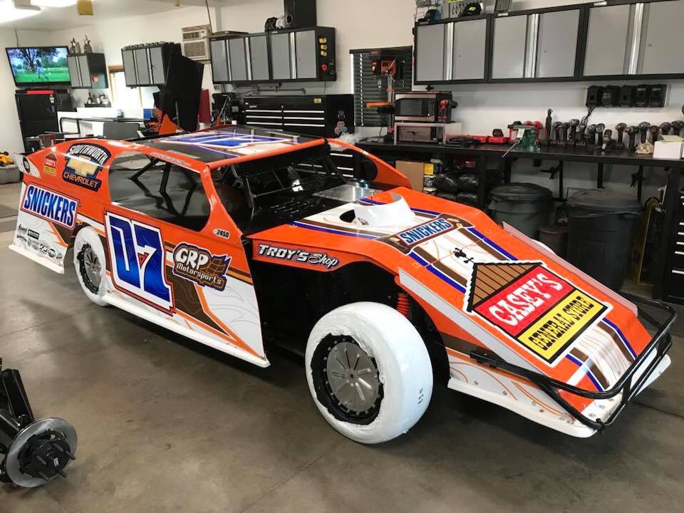 CrapserRacing07's tweet photo. Ready for @USMTS at @HamiltonCoSpeed Osky @I80Speedway Silver Dollar Nationals @forty9designs @SNICKERS https://t.co/8gf5C1MRnD
