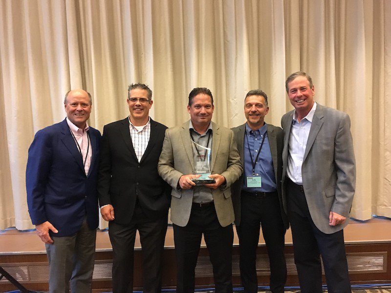 EBMag's tweet image. At #IMARK Canada’s annual meeting, #Oscan and @AcuityBrands earn top honours ebmag.com/news/at-imark-…