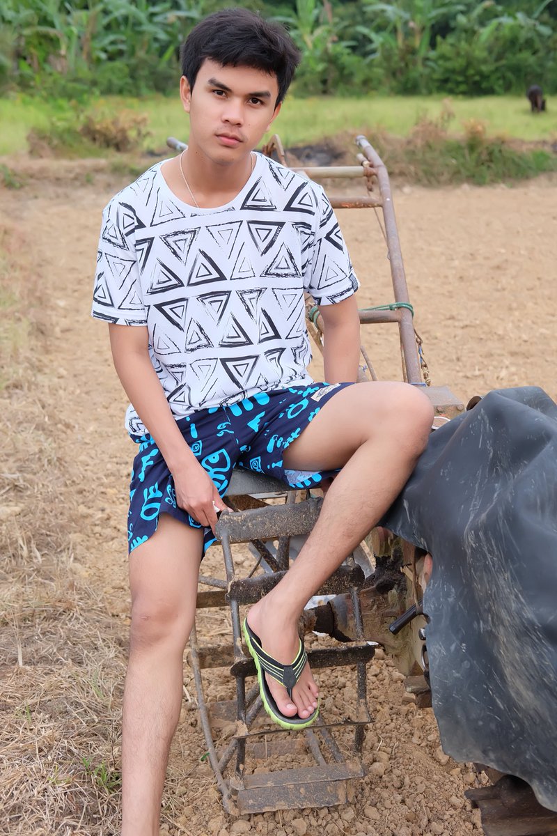 NonNatchanon19's tweet photo. ใครยังไม่นอนบ้างฝากรีทวิตให้หน่อยครับ https://t.co/LZqqM3BaMC