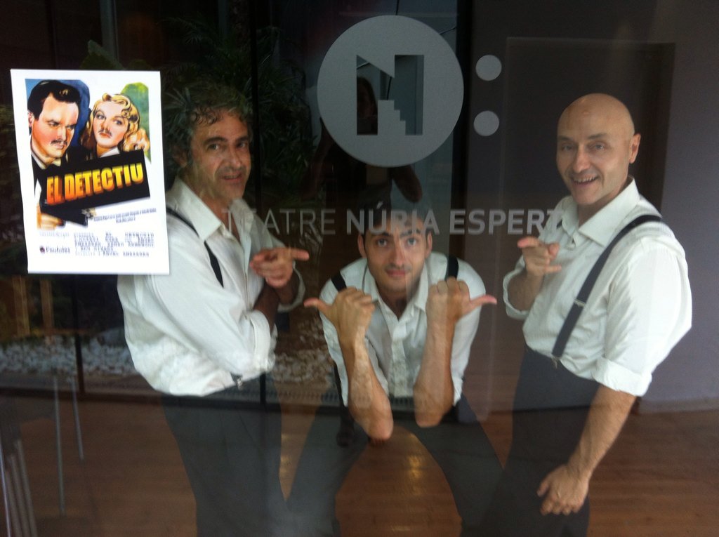 aamazares's tweet photo. #eldetectiu #vintperquatre guanyadora II #festivalpindoles al #teatrenuriaespert gràcies  @sensedrama https://t.co/gxPOkr48Vo