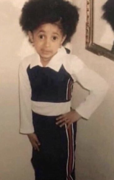Amar23AK's tweet photo. Drake:                             Cardi B:
Keke do you                  Keke said she
love me??                       don't love you https://t.co/UzXkIkl5dI