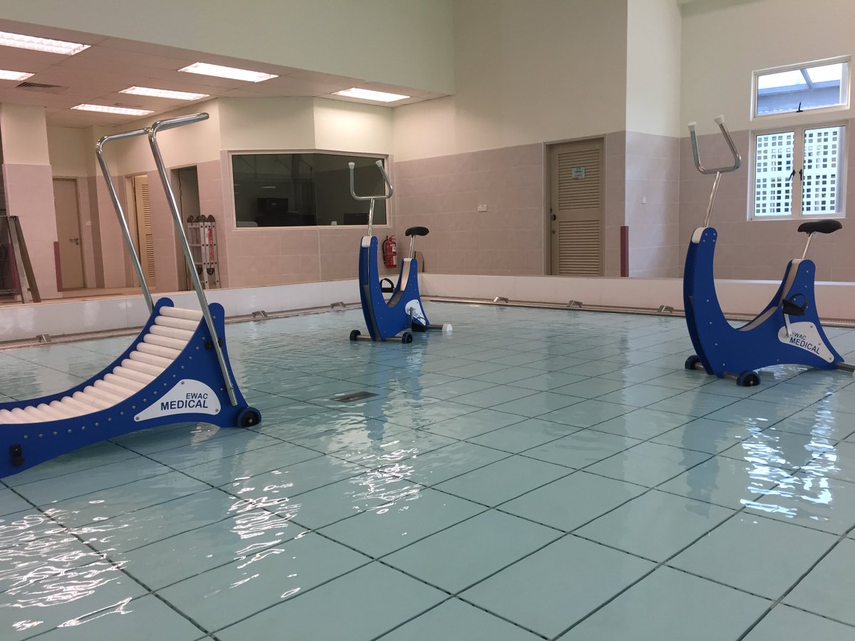 EWACMedical's tweet image. After replacing the existing system this pool is ready for operation with the latest technologies! Who doesn`t want two EWAC Medical movable swimming pool floors, an integrated underwater treadmill and additional features! #aquatictherapy #upgrade #movablefloor